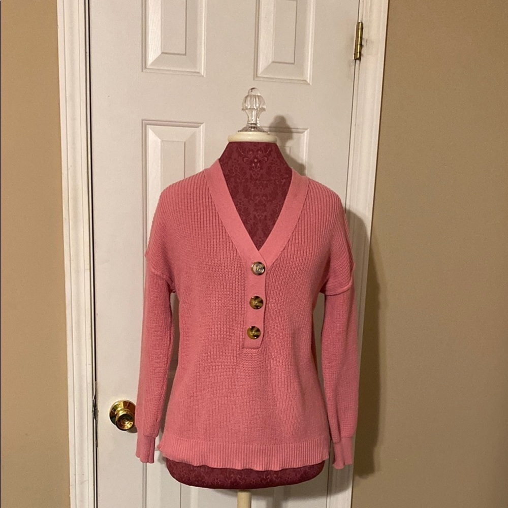 Rachel Zoe Size Dusty Rose V-Neck 3 Button Up Pullover Sweater Size Medium